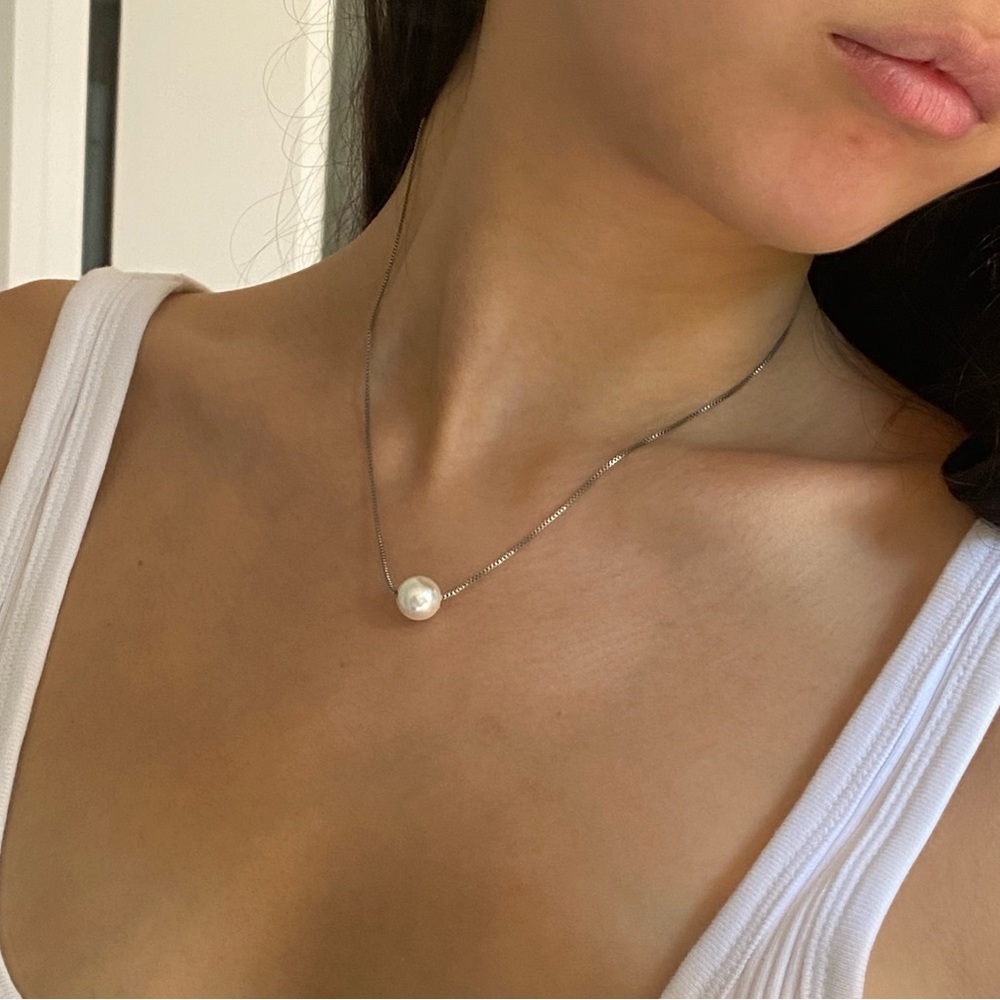 Silver Pearl Pendant Necklace